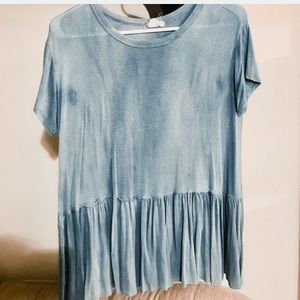 5 for $30 / baby blue flowy blouse